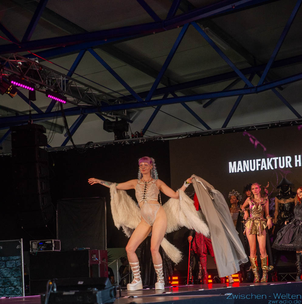 M'era Luna 2026 Fashion Show - Manufaktur Herzblut
