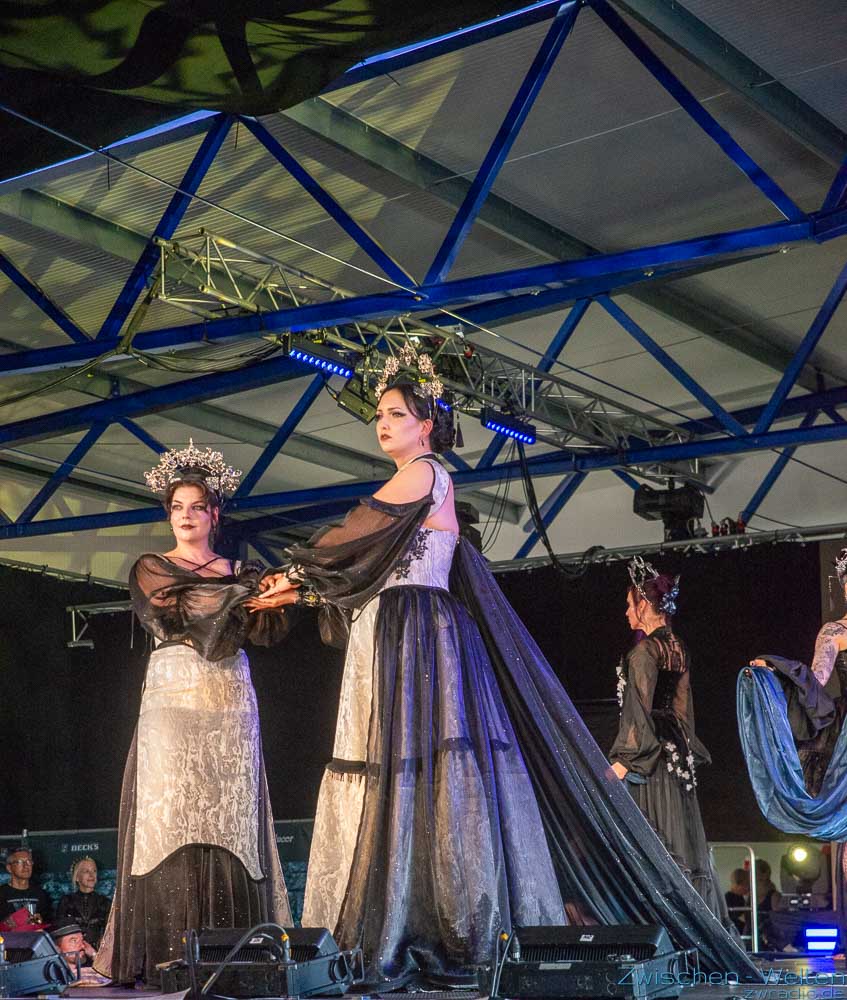 M'era Luna 2026 Fashion Show - Mondmädchen