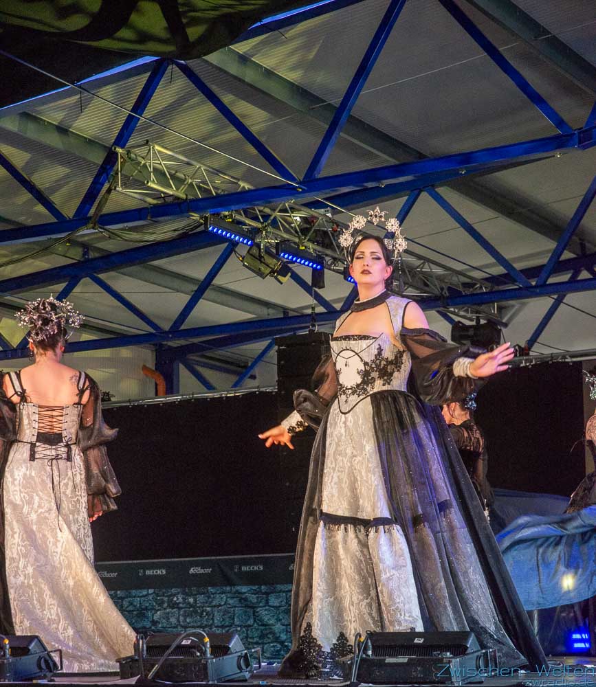M'era Luna 2026 Fashion Show - Mondmädchen