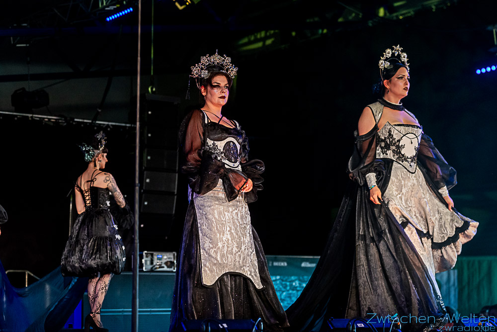 M'era Luna 2026 Fashion Show - Mondmädchen