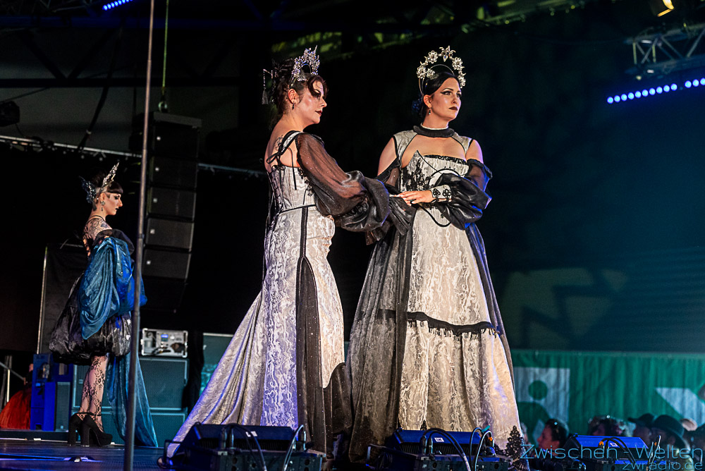 M'era Luna 2026 Fashion Show - Mondmädchen