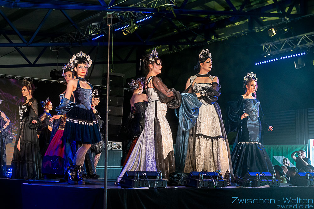 M'era Luna 2026 Fashion Show - Mondmädchen
