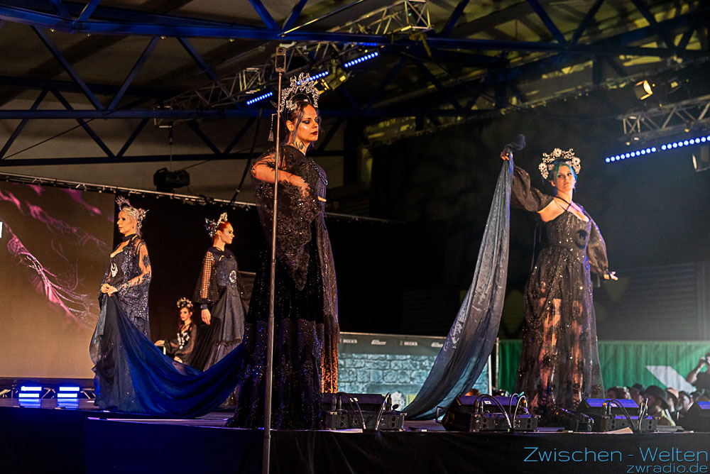 M'era Luna 2026 Fashion Show - Mondmädchen