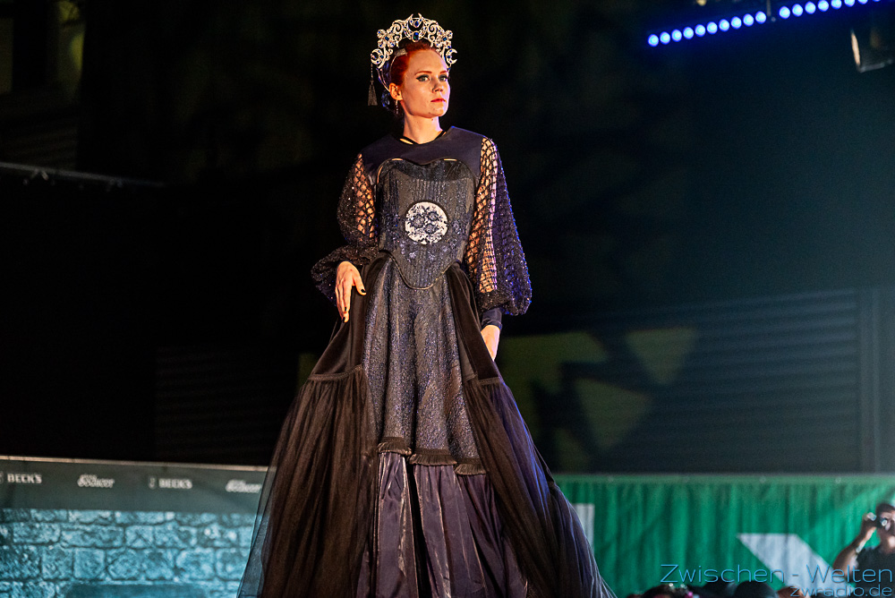 M'era Luna 2026 Fashion Show - Mondmädchen